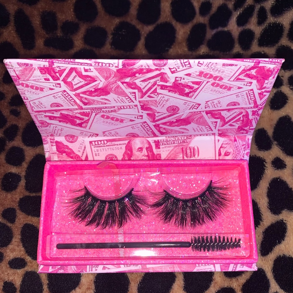 Mink lashes